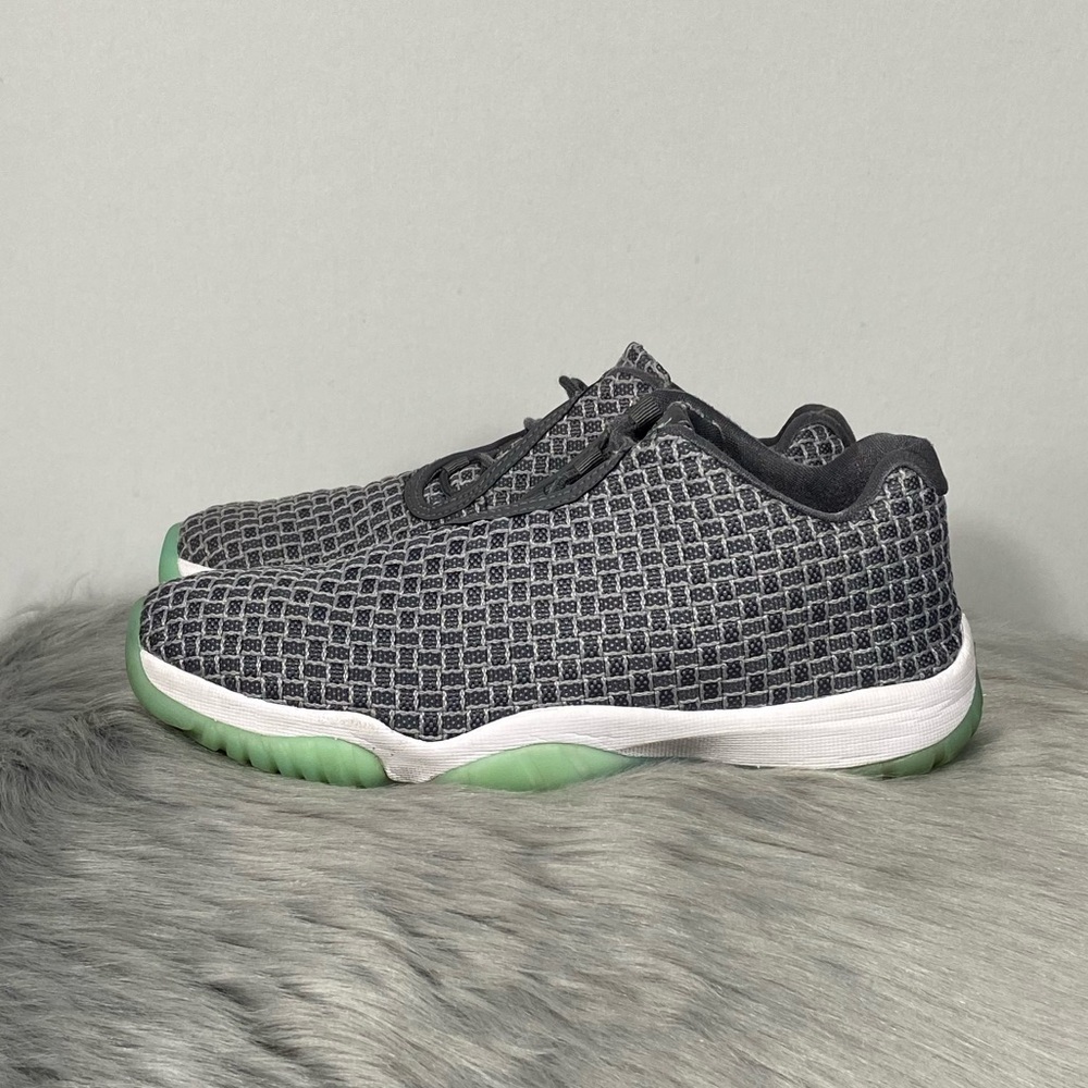 Air Jordan Future Low Wolf Grey Unisex Sneakers